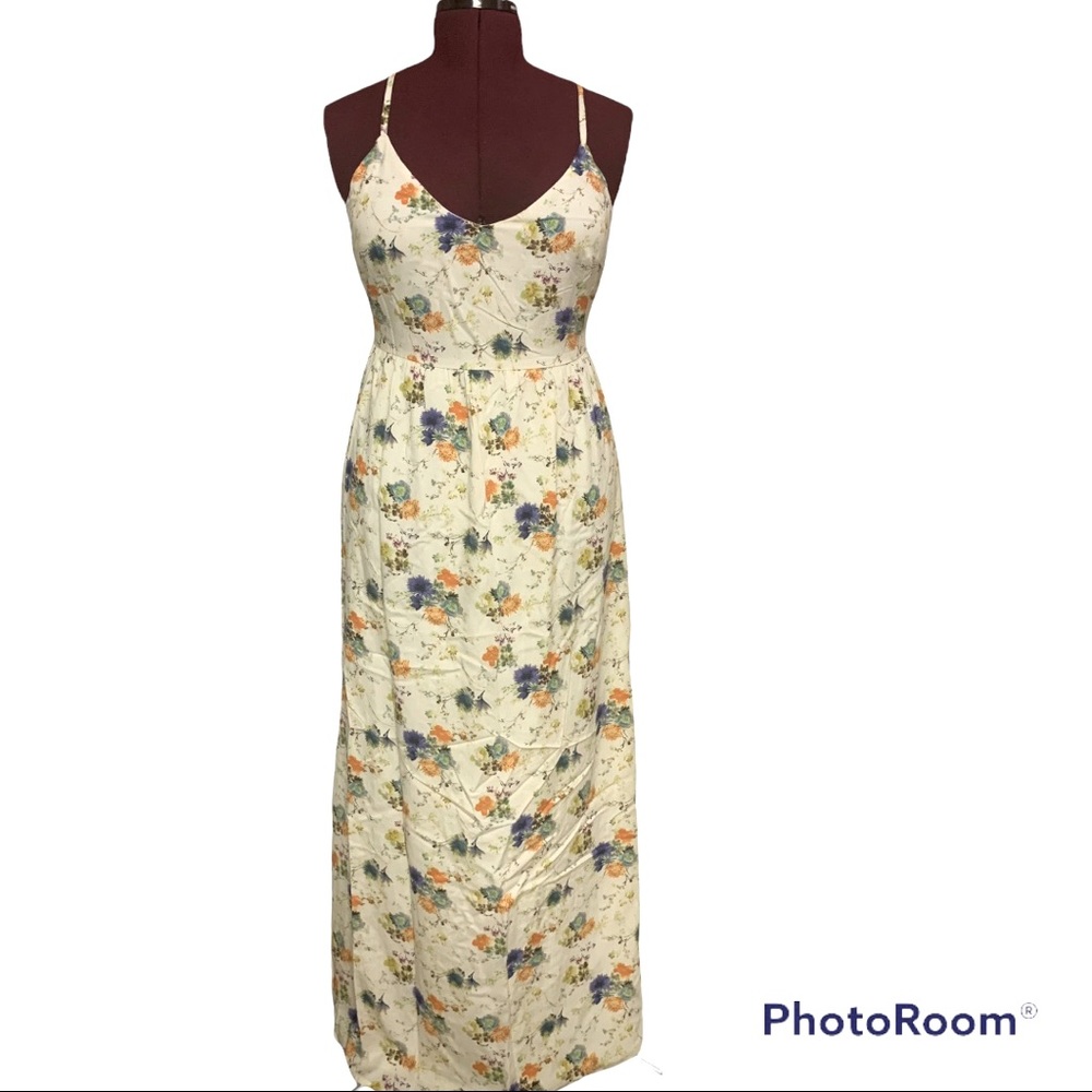 Potter’s Pot Sleeveless Yellow Tone Eggshell Cut Out Side Floral Maxi Dress